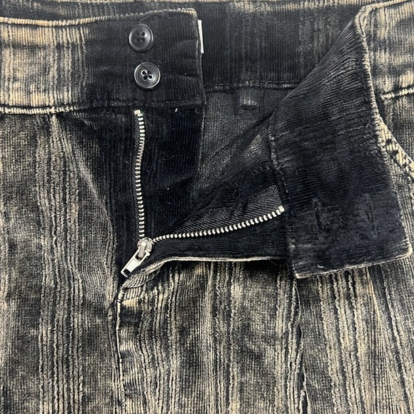 BDG Urban Outfitters Sydney Corduroy Low-Rise Mini - Picture 8 of 13